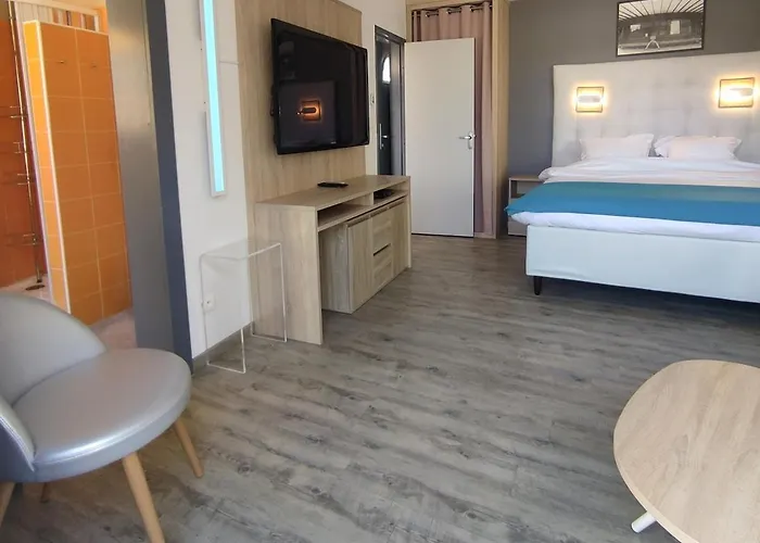 C226, Le Jardin D'eden, Village Naturiste, 